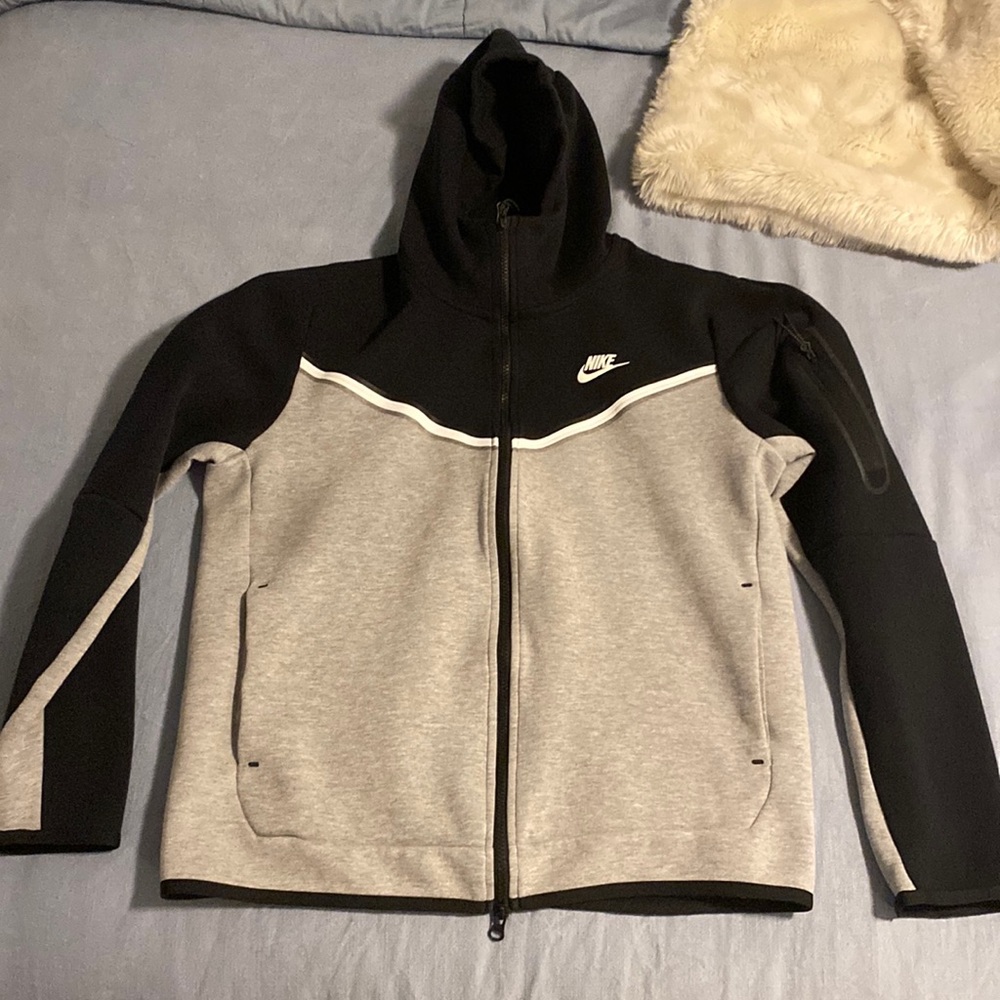 Nike tech full zip